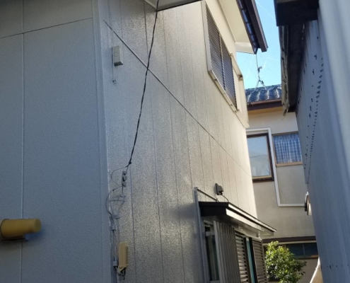 外壁の仕上げ塗装後